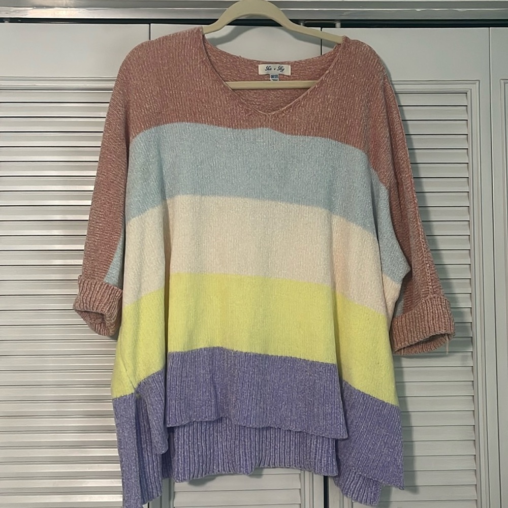 Gorgeous multicolored sweater.